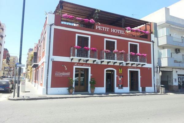 Petit Hotel Milazzo Exterior photo